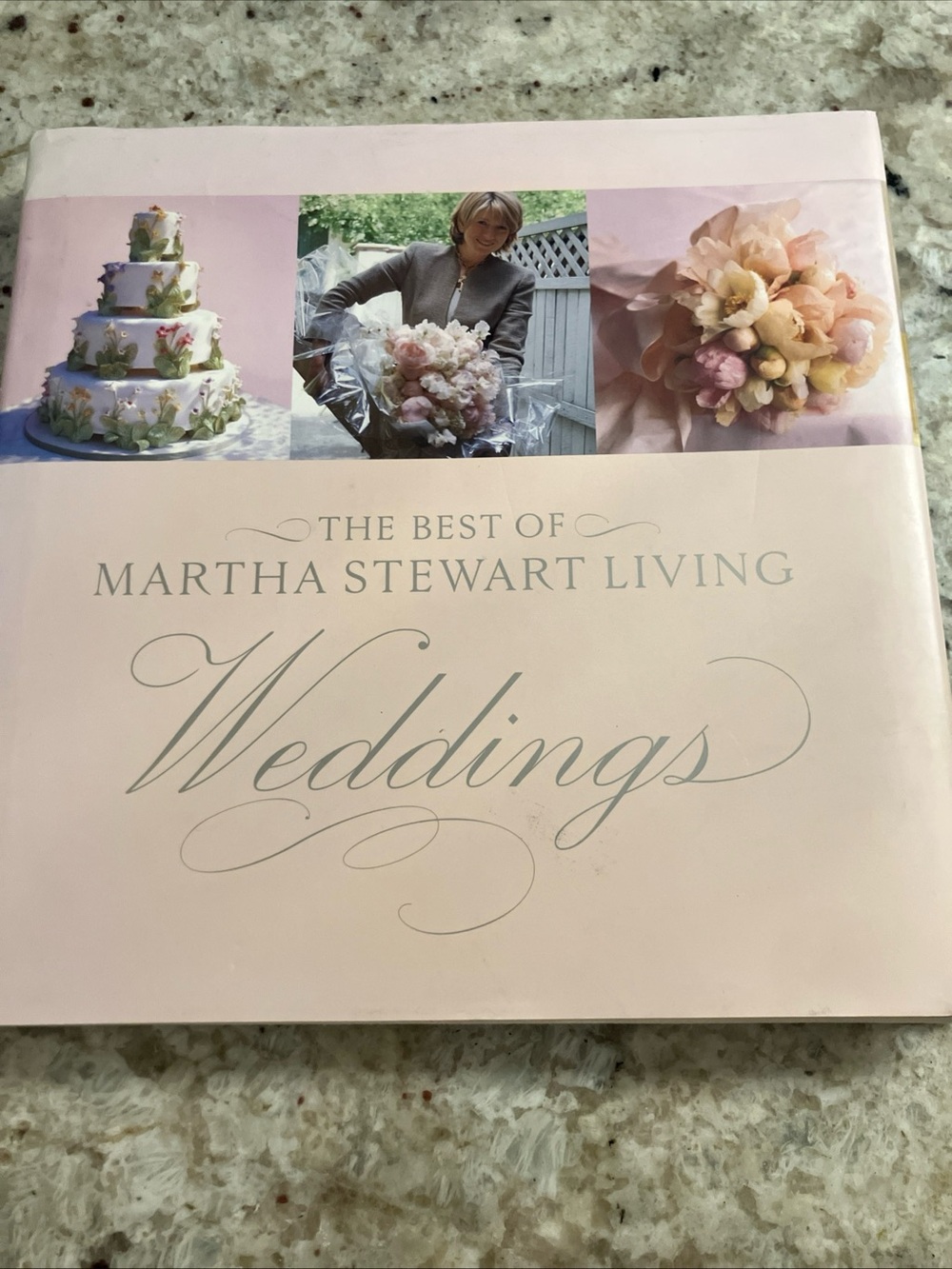 First Edition THE BEST OF MARTHA STEWART LIVING WEDDINGS
